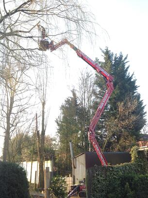 Steven Corijn werken met hoogtewerker