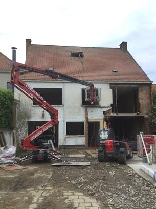 Steven Corijn werken met hoogtewerker