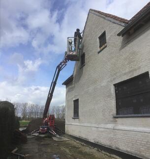 Steven Corijn werken met hoogtewerker